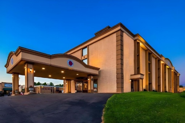 Comfort Inn & Suites image 15